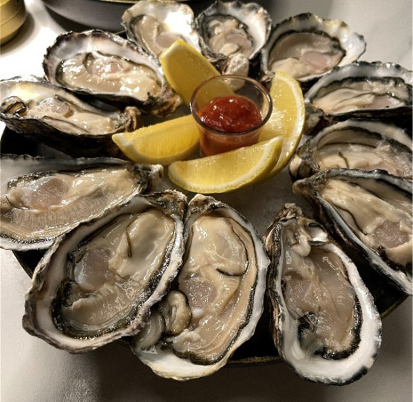 聖誕大餐2025｜聖誕食咩好？酒店自助餐低至$238/人氣餐廳/扒房/Live Music推介