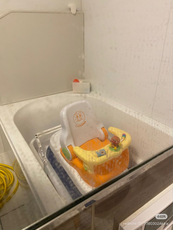 水龍頭/鏡面水垢洗唔甩？12蚊店「去垢擦」實測：一磨清走頑固水垢 回復立立令