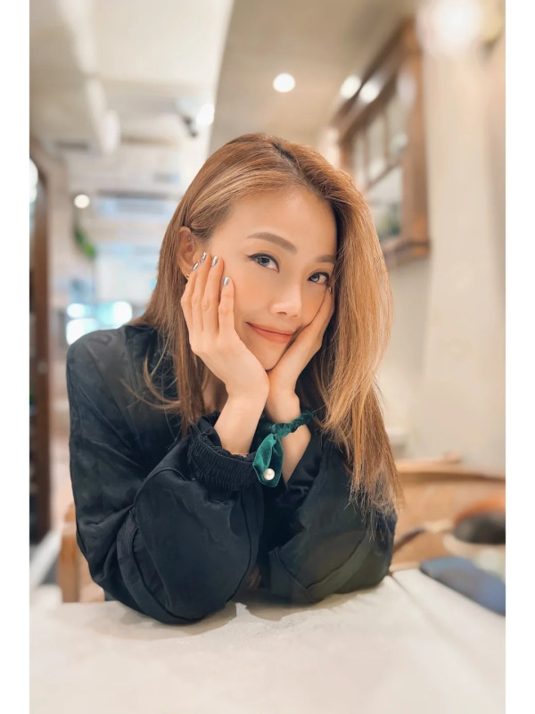 大埔宏福苑火災｜容祖兒強忍悲痛演出用音樂鼓勵災民！台上祈願粉絲無病無災！