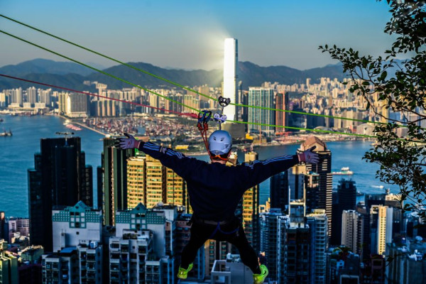 太平山飛索飽覽香港夜景！登山+飛索+攀岩體驗 山頂俯瞰維港靚景！
