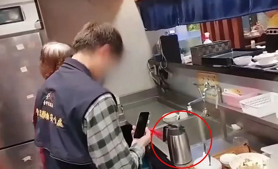 遊台注意|春水堂驚爆「清潔劑沖茶」3客中招送院 分店急停業官方認:新人做錯