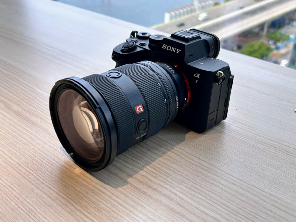 最強全片幅入門機？ 實試Sony A7 V 全片幅無反相機 AI追蹤 30FPS高速連拍 預拍攝下放