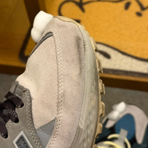 12蚊店麂皮鞋去污救星！陳年污漬輕鬆KO 網民實測：白鞋都用得