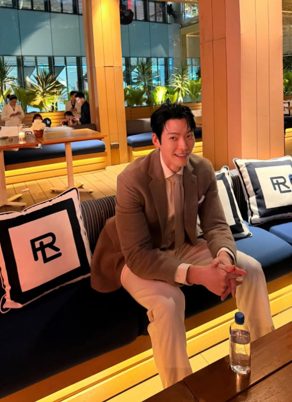 （圖片來源︰IG@____kimwoobin）