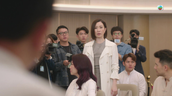 新聞女王2劇評｜張松枝佘詩曼逾5分鐘對質戲零冷場 五大情緒轉換晒頂級反派演技