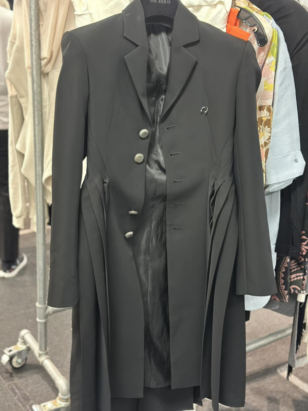 銅鑼灣時代廣場連卡佛開倉低至1折！一連6日 乾濕褸/外套/短靴/行李箱大劈價！