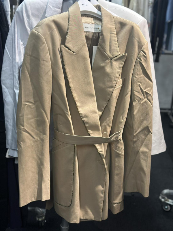 銅鑼灣時代廣場連卡佛開倉低至1折！一連6日 乾濕褸/外套/短靴/行李箱大劈價！