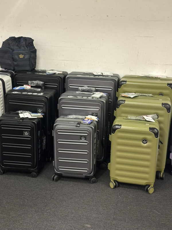 銅鑼灣時代廣場連卡佛開倉低至1折！一連6日 乾濕褸/外套/短靴/行李箱大劈價！