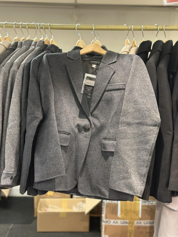 銅鑼灣時代廣場連卡佛開倉低至1折！一連6日 乾濕褸/外套/短靴/行李箱大劈價！