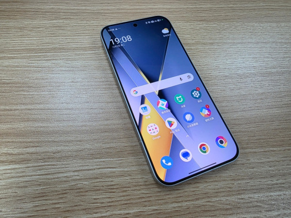 【開箱實測】1/3 價錢買到頂級享受 POCO F8 Ultra 聯乘 BOSE 音效 「380 萬分」破紀錄睇戲打機超爽