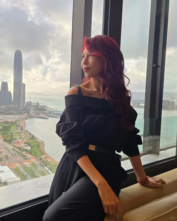 52歲蔡少芬零修飾素顏照震撼網民 近距離真面目被指「鬆弛感」滿分