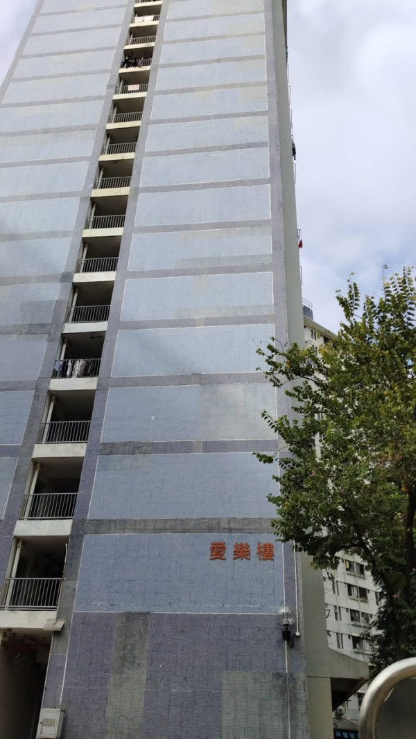 獲派屯門舊公屋單位!港人竟發現「門口冇窗」。圖片來源:Facebook@公屋討論區