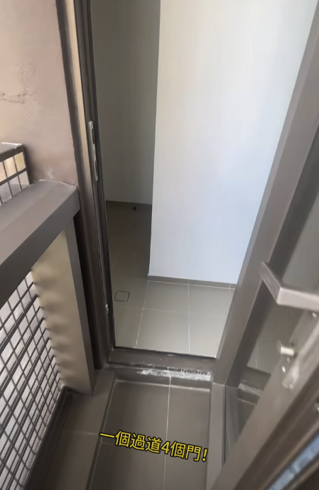 再行經露台才能到達後門位置（截圖：Facebook：牛牛家具製造有限公司）