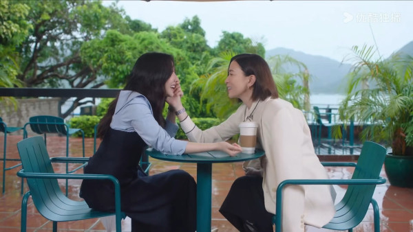 新聞女王2劇評｜驚現彩蛋何依婷「徐曉薇」突然現身為第三季鋪路？ 拍攝時坐完月未修身