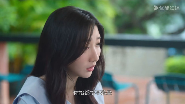 新聞女王2劇評｜驚現彩蛋何依婷「徐曉薇」突然現身為第三季鋪路？ 拍攝時坐完月未修身