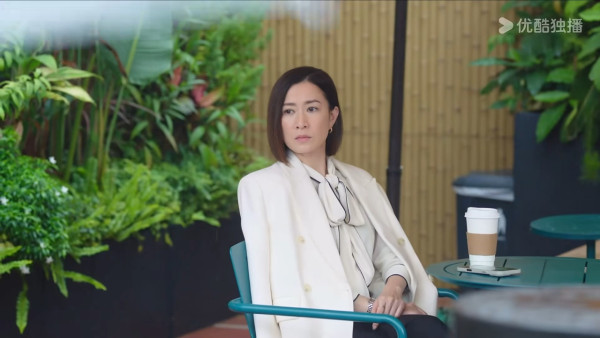 新聞女王2劇評｜驚現彩蛋何依婷「徐曉薇」突然現身為第三季鋪路？ 拍攝時坐完月未修身