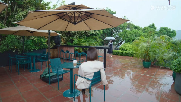 新聞女王2劇評｜驚現彩蛋何依婷「徐曉薇」突然現身為第三季鋪路？ 拍攝時坐完月未修身