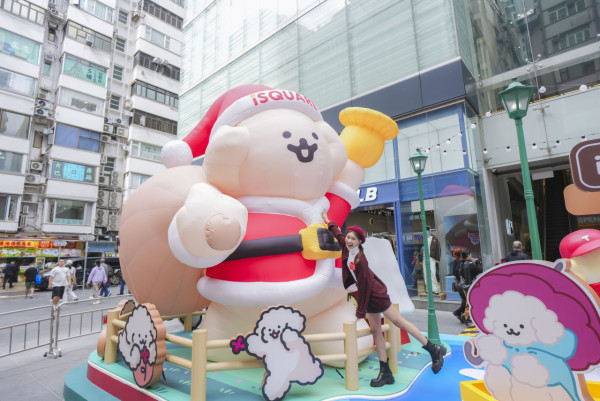 聖誕樹打卡2025|全港10+特色聖誕樹懶人包!中環20米高巨型聖誕樹、迪士尼夢幻飄雪聖誕樹(持續更新)