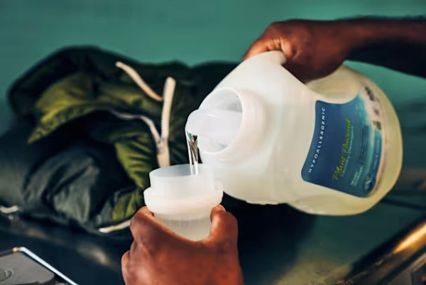 羽絨點洗？Uniqlo/名牌羽絨洗完變梅菜？官方認證「網球復活術」1招回復蓬鬆