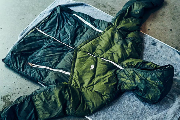 羽絨點洗?Uniqlo/名牌羽絨洗完變梅菜?官方認證「網球復活術」1招回復蓬鬆