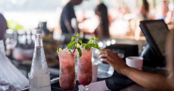 禁酒令鬆綁!泰國解除半世紀「下午禁酒令」 試行隨時買酒鬼遊客不用忍