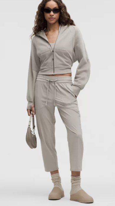 套穿式中腰窄管中長褲 23