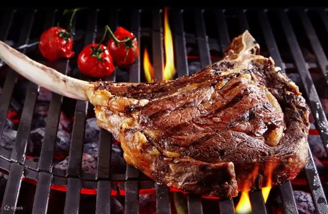 黃金海岸酒店自助餐買一送一！3.5小時任食即製炭燒美食 澳洲斧頭扒/磯燒鮑魚/原隻炭烤乳豬/燒羊扒