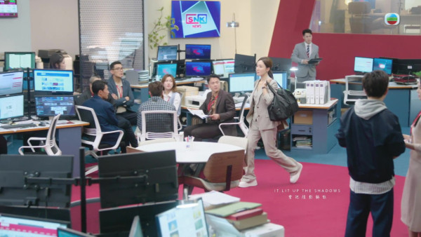 新聞女王2劇評|李施嬅2分鐘層次遞進式心痛演技晒冷 單靠面部表情立體展現委屈心酸