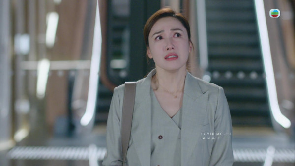 新聞女王2劇評｜李施嬅2分鐘層次遞進式心痛演技晒冷 單靠面部表情立體展現委屈心酸