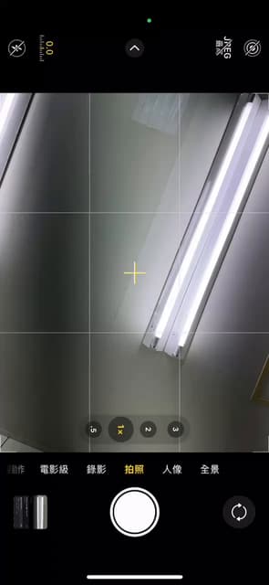 電單車/單車用手機架導航？Apple 官方警告：引擎震動恐震壞 iPhone 相機「防震系統」