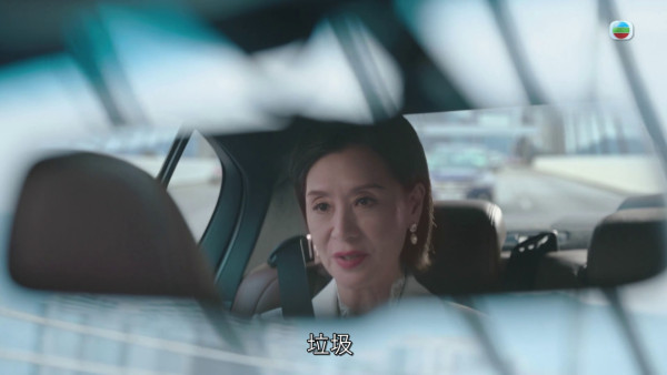 新聞女王2劇評｜夏文汐超強氣場5分鐘飾內震懾網民 「新聞太后」連珠炮發尖酸批評