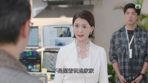 新聞女王2劇評|夏文汐超強氣場5分鐘飾內震懾網民 「新聞太后」連珠炮發尖酸批評