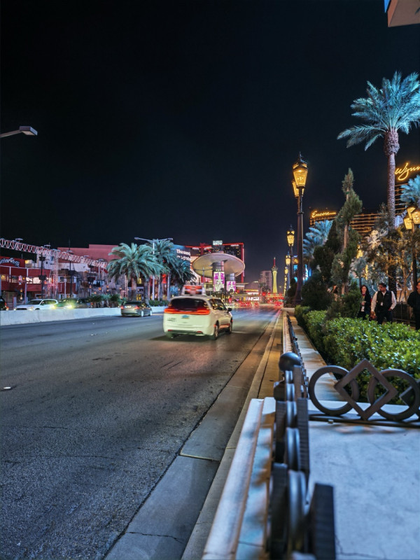 實試｜HONOR Magic8 Pro 大玩 2 億像素潛望長焦夜景超突出 Snapdragon 8 Elite Gen 5 + 7100mAh 表現驚人