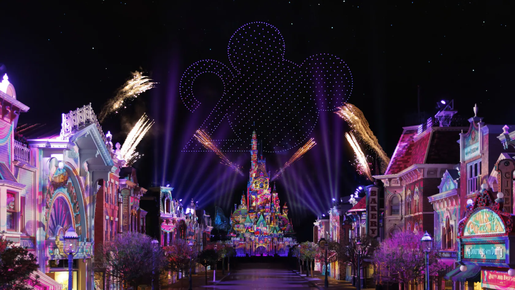 香港迪士尼暫停煙花匯演 訪客獲一貼心安排 網民大讚改動暖心：從細節看到品德