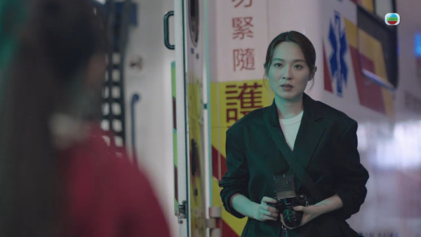 新聞女王2劇評｜蔡潔客串年輕版夏文汐獲讚「神來之筆」 一分鐘單靠眼神小動作演繹霸氣