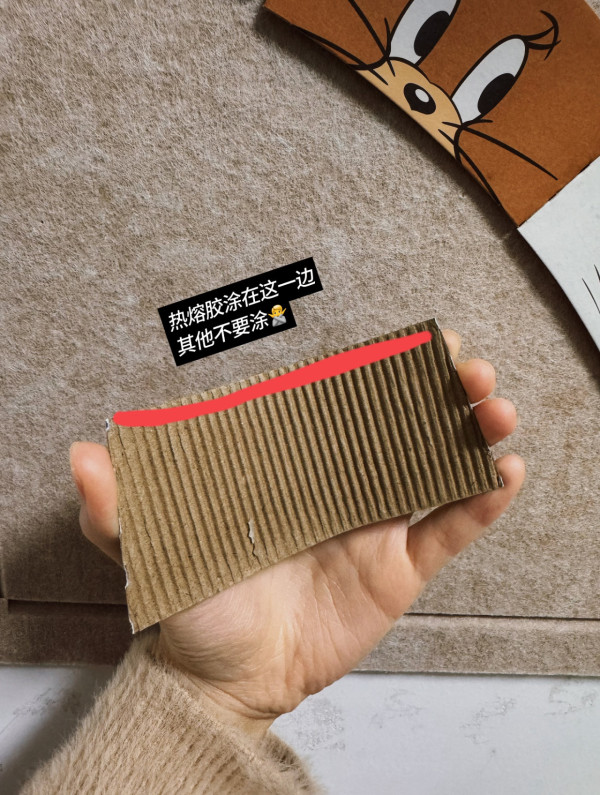 自製8款零成本聖誕樹攻略  膠凳/杯套趣味大變身？ 網民爆笑：真係創意無極限