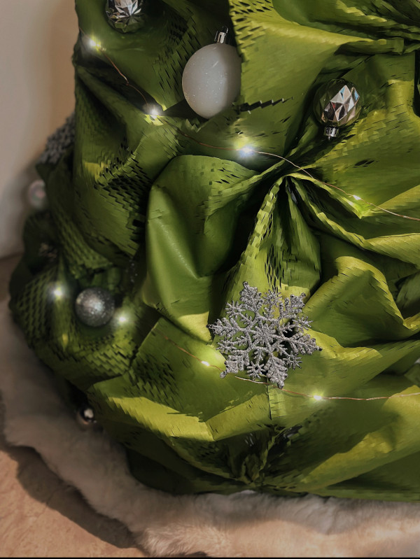 自製8款零成本聖誕樹攻略  膠凳/杯套趣味大變身？ 網民爆笑：真係創意無極限