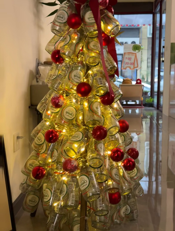 自製8款零成本聖誕樹攻略 膠凳/杯套趣味大變身? 網民爆笑:真係創意無極限