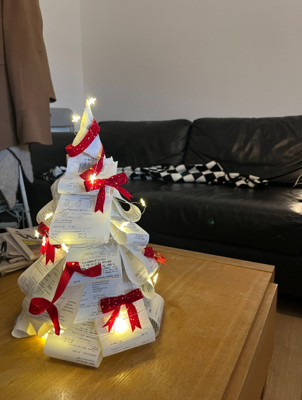 自製8款零成本聖誕樹攻略 膠凳/杯套趣味大變身? 網民爆笑:真係創意無極限