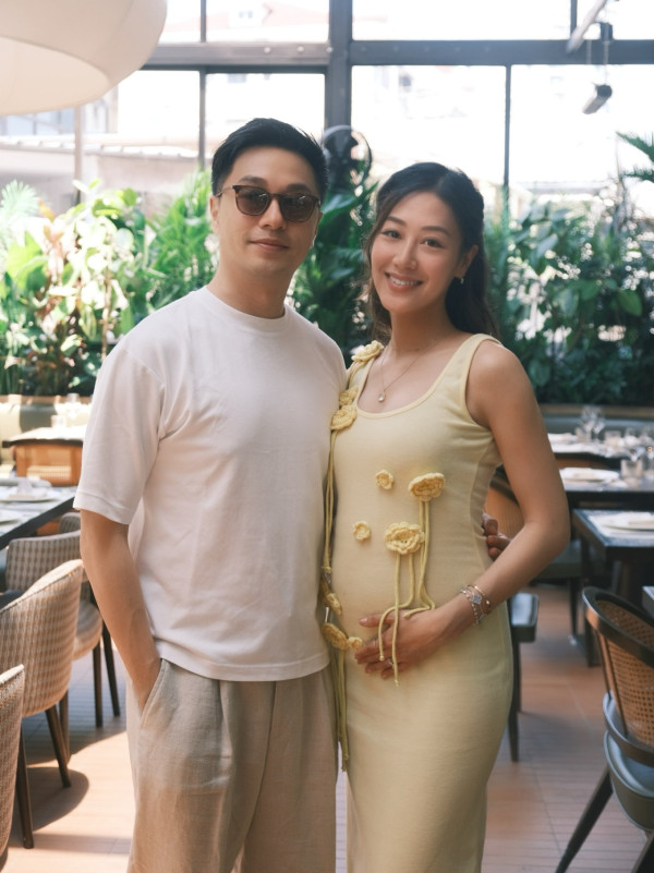 前港姐季軍低調嫁富二代挺孕肚晒全家福 入行兩年後僅拍過《愛回家》即離巢