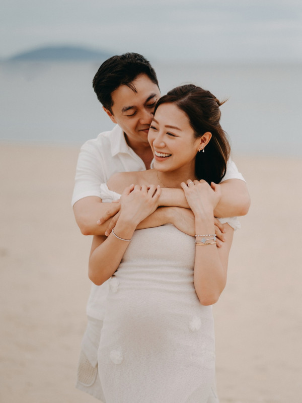 前港姐季軍低調嫁富二代挺孕肚晒全家福 入行兩年後僅拍過《愛回家》即離巢