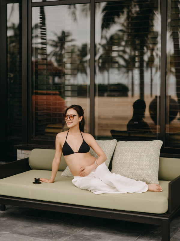 前港姐季軍低調嫁富二代挺孕肚晒全家福 入行兩年後僅拍過《愛回家》即離巢