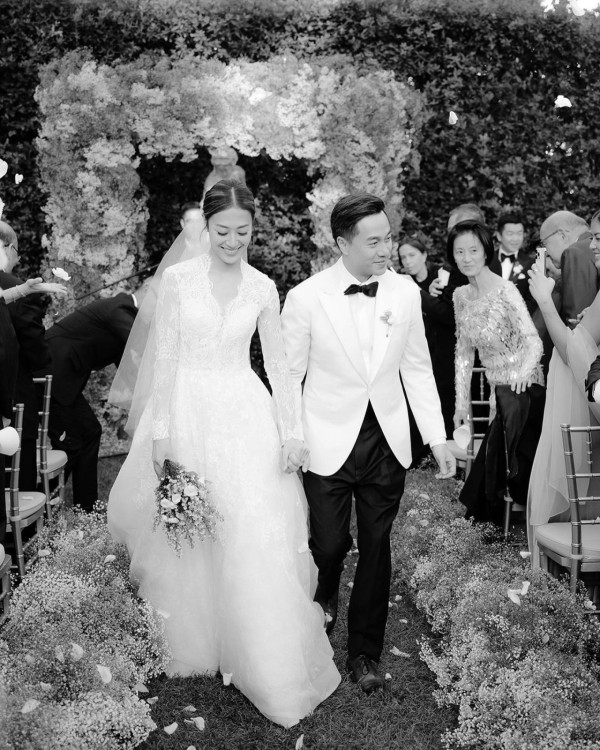 前港姐季軍低調嫁富二代挺孕肚晒全家福 入行兩年後僅拍過《愛回家》即離巢