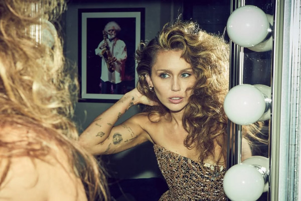 圖片來源：IG@mileycyrus