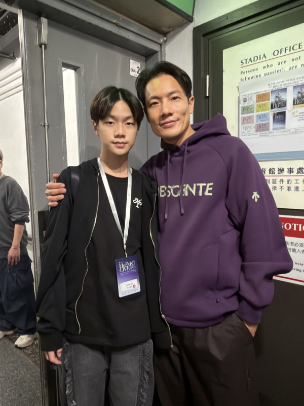 楊千嬅紅館演唱會2025｜老公仔仔一家三口合照 尾場群星撐場！方力申太太挺超級巨肚現身