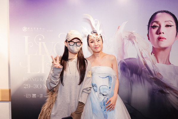 楊千嬅紅館演唱會2025｜老公仔仔一家三口合照 尾場群星撐場！方力申太太挺超級巨肚現身