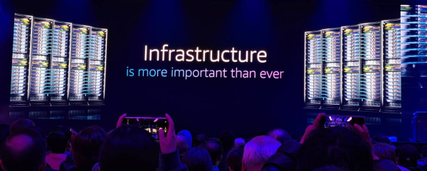 【AWS re:Invent 2025】自研晶片Graviton 5及Trainium 3！AWS副總裁親解：非挑戰 NVIDIA