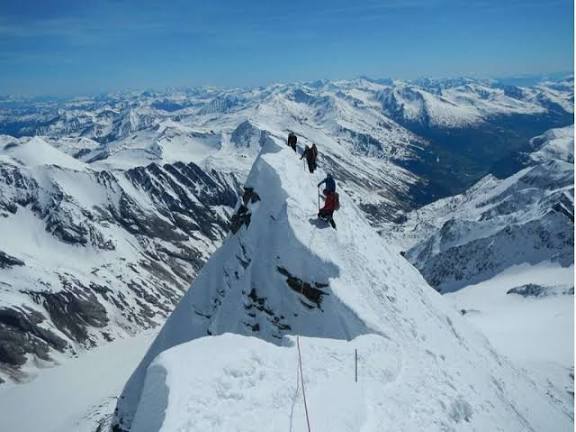 (圖:cortina360.it) 33歲女遭男友丟棄雪山凍死 體感負20度困6小時 男友詭異涉過失殺人
