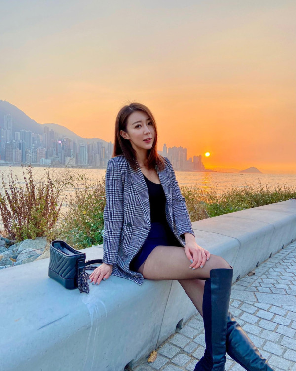 35歲前TVB咪神婚後晒凸肚照孕味濃！親回懷孕雙喜臨門傳聞：「唔好恭喜我」