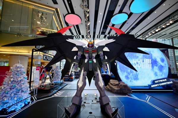 荃新天地《KYUBI X MOBILE SUIT GUNDAM Christmas 2025》(圖片由主辦單位提供)
